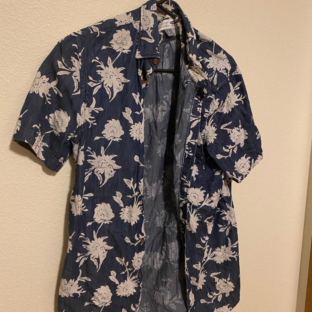 Old Navy Shirt